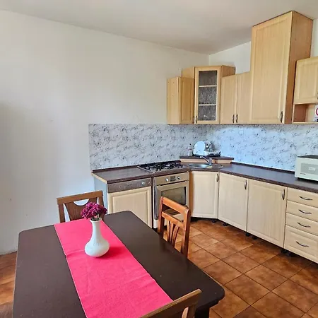 U Dvora Apartamento *