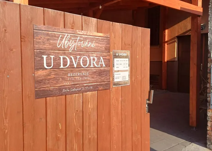U Dvora 公寓